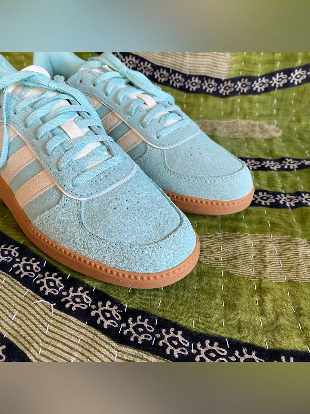 Adidas Flash Aqua/ Wonder White Breaknet Sleek Suede Sneakers 8 Streetwear